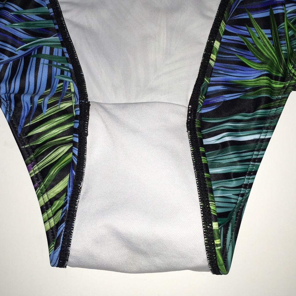 Rose Gal One Piece High Waist Swimsuit Size 18 - Picture 5 of 7